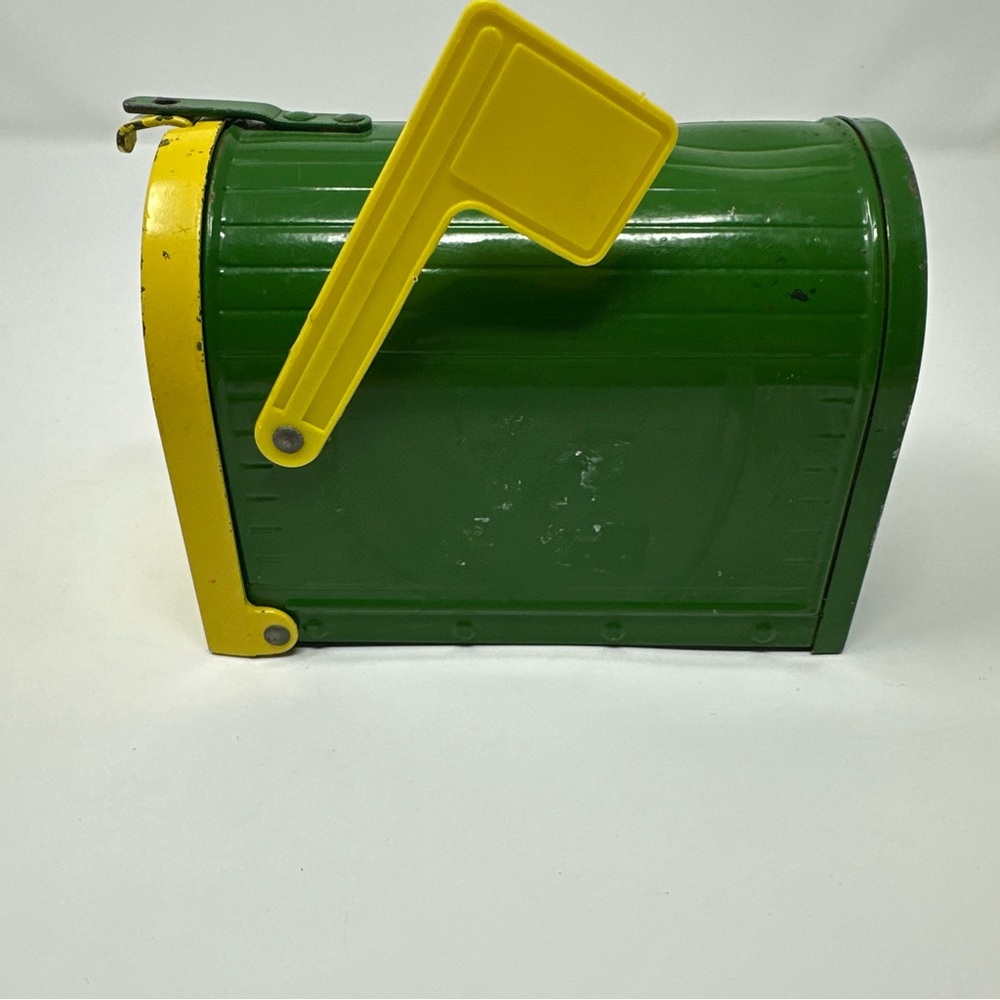 Vintage EUC John Deere green Mailbox Piggy Bank Farmhouse Tractor green yellow - Picture 3 of 11